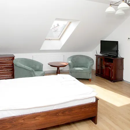 Hotell Pivovar A Restaurace Faltus *