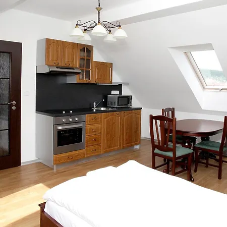 Hotell Pivovar A Restaurace Faltus *