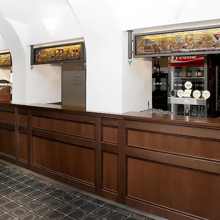 Pivovar A Restaurace Faltus Otel