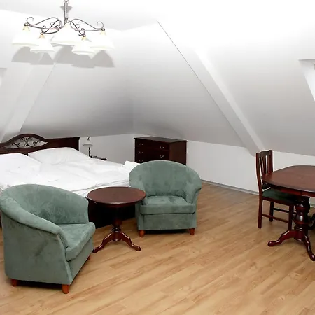 Hotell Pivovar A Restaurace Faltus